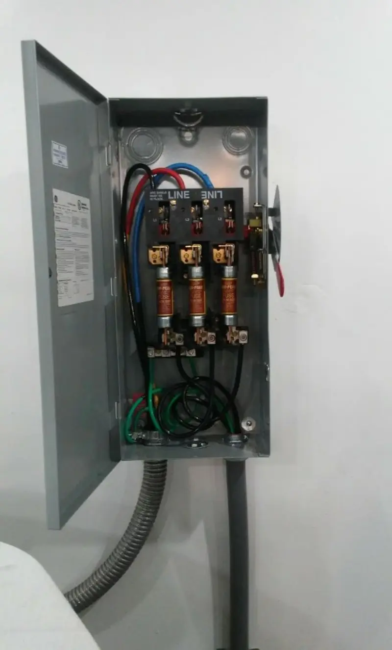 Three-phase disconnect switch installed for Electrical Wiring & Rewiring in Leo-Cedarville